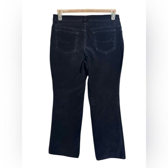 St. John's Bay Womens Mid Rise Bootcut Corduroy Stretch Pant. Navy Size 12P - Picture 3 of 7